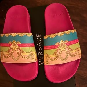 Girls Versace slides